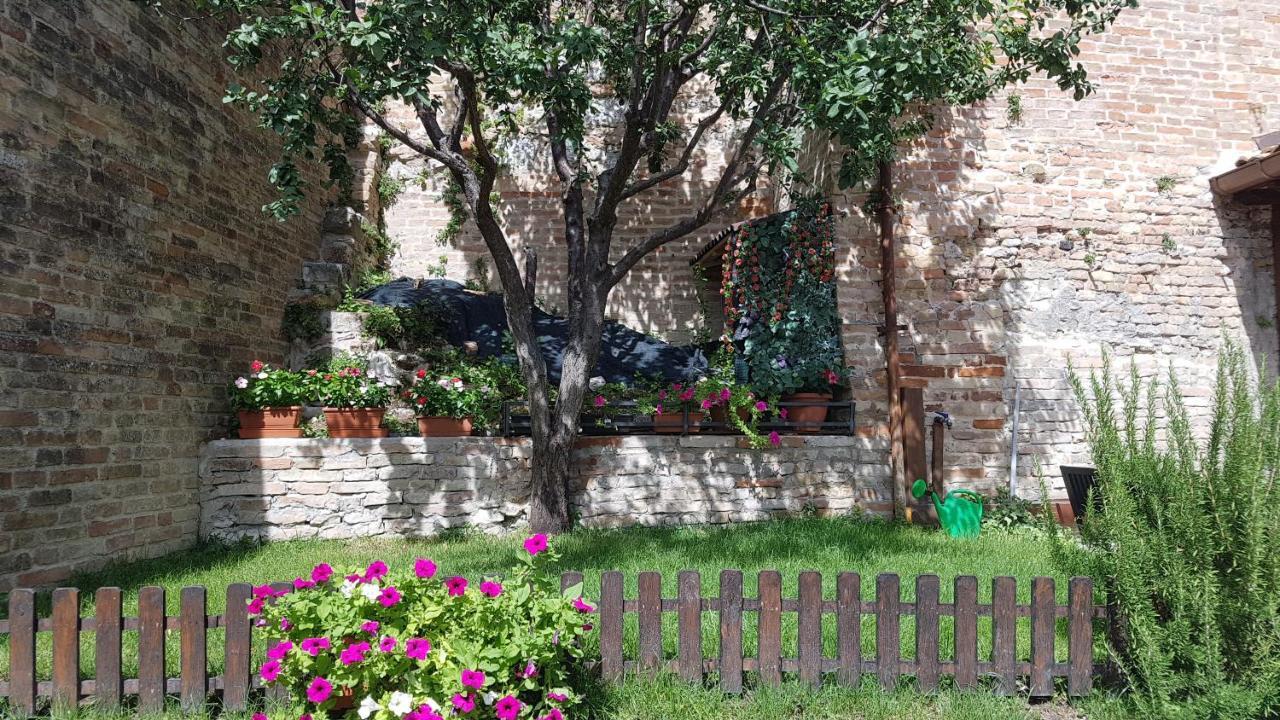 Villa Casa la Piazzetta Rinascimentale Urbino Esterno foto