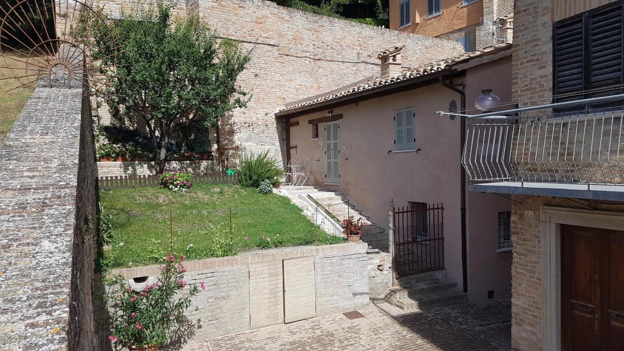 Villa Casa la Piazzetta Rinascimentale Urbino Esterno foto