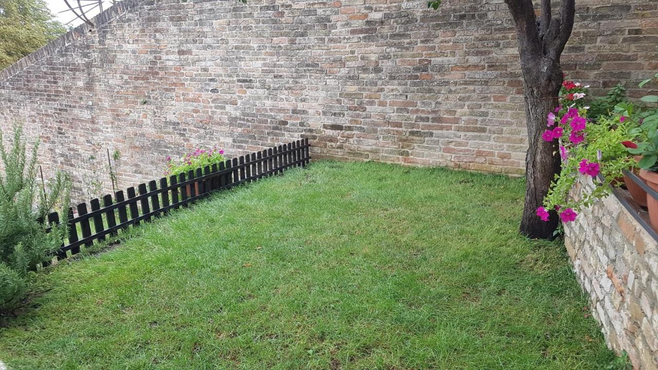 Villa Casa la Piazzetta Rinascimentale Urbino Esterno foto