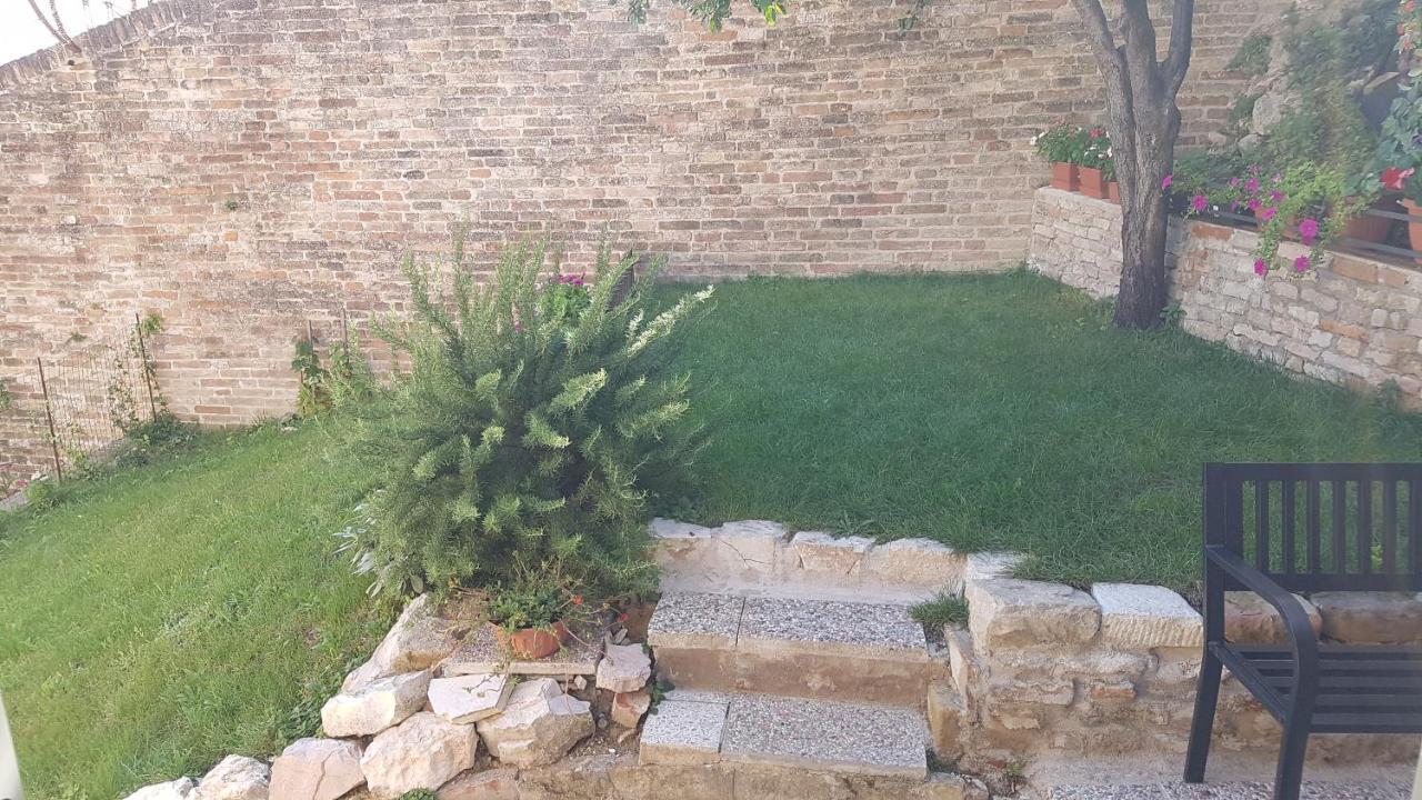 Villa Casa la Piazzetta Rinascimentale Urbino Esterno foto
